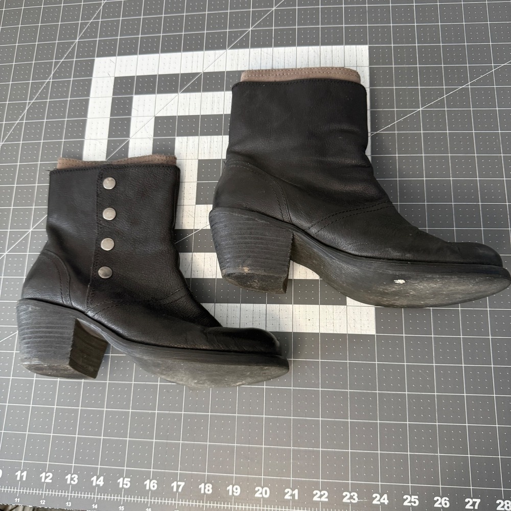 Moto Grunge Alt Indie Luxury Rebel Beck Black Leather Snap Ankle Boots Size 38